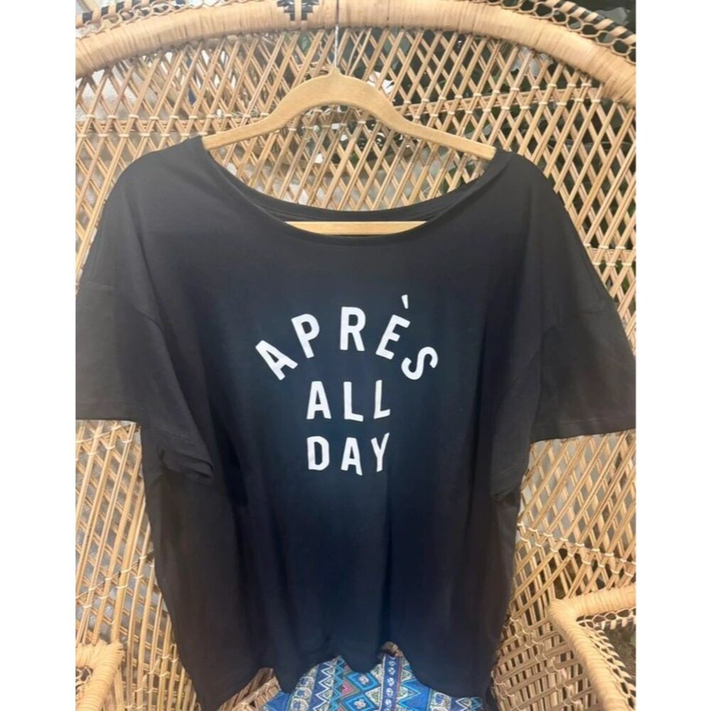 "Après All Day" Graphic Tee - Black Scoop Neck Boxy Fit. XL